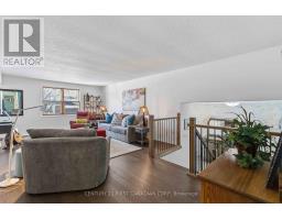 11 GREENBRIER CRESCENT - 6