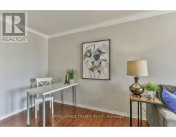 405 - 333 COMMISSIONERS ROAD W - 21