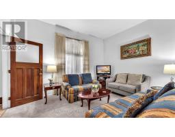 569 PICCADILLY STREET - 2