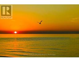 10328 PINETREE DRIVE - 11