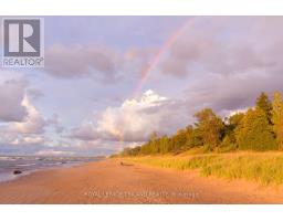 10328 PINETREE DRIVE - 16