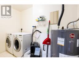 407 - 549 RIDOUT STREET N - 40