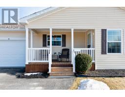 16 LINDSAY DRIVE - 2