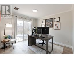 16 LINDSAY DRIVE - 22