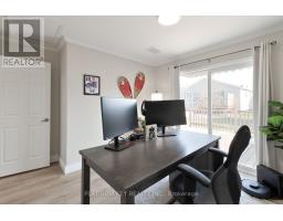 16 LINDSAY DRIVE - 23