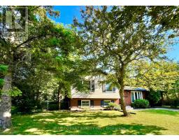 35 ROLLSCOURT GARDENS - 27