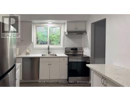 35 ROLLSCOURT GARDENS - 7