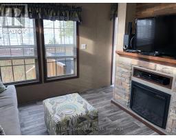 4 - 77719 BLUEWATER HIGHWAY - 3