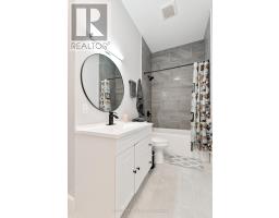 2103 - 389 DUNDAS STREET - 25