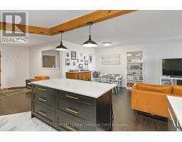 903 - 695 RICHMOND STREET - 14