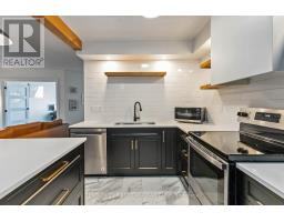 903 - 695 RICHMOND STREET - 16