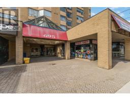 903 - 695 RICHMOND STREET - 4