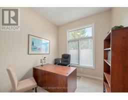 39 - 1478 ADELAIDE STREET N - 18