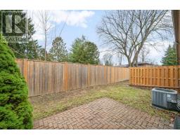 39 - 1478 ADELAIDE STREET N - 26