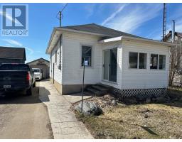 22703 THAMES ROAD - 3