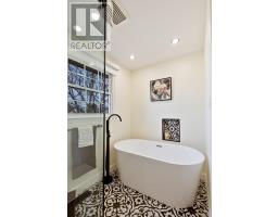 196 WYCHWOOD PARK - 26