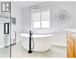 73 CRESTVIEW DRIVE - 27