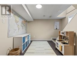 325 EMERY STREET E - 21