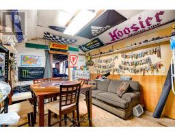 163 SHACKLETON STREET - 41