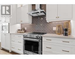 1 - 1061 EAGLETRACE DRIVE - 17