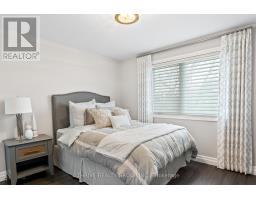 1 - 1061 EAGLETRACE DRIVE - 34