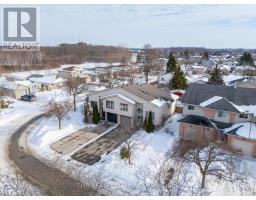 79 SUNRISE CRESCENT - 32