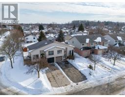 79 SUNRISE CRESCENT - 33