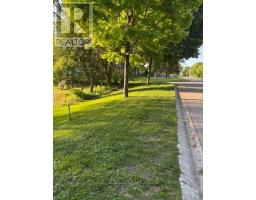 2 ELLSWORTH CLOSE - 2