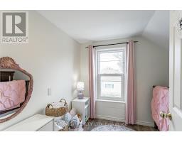 275 CROMWELL STREET - 25