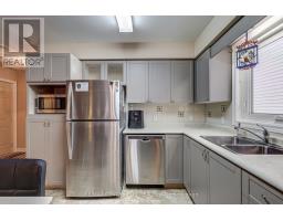 19 BRASHER DRIVE - 4