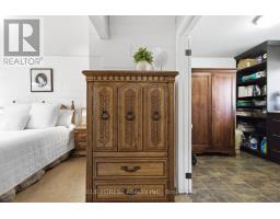 1975 ROYAL CRESCENT - 10