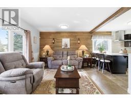 1975 ROYAL CRESCENT - 3