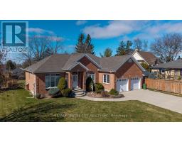 6 HUNTINGTON TERRACE - 2