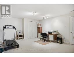 6 HUNTINGTON TERRACE - 38