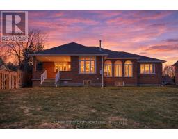 6 HUNTINGTON TERRACE - 41