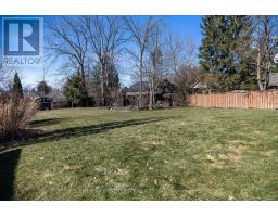 6 HUNTINGTON TERRACE - 43