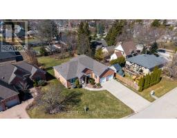 6 HUNTINGTON TERRACE - 6