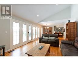 47 SHAVIAN BOULEVARD - 22