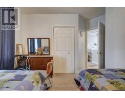 549 WELLINGTON STREET - 23