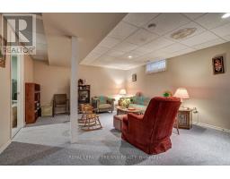 549 WELLINGTON STREET - 35