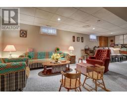 549 WELLINGTON STREET - 38