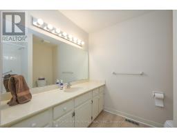 51 - 50 FIDDLERS GREEN ROAD - 24