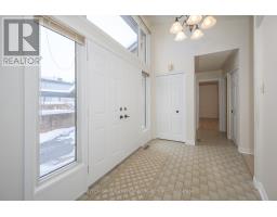 51 - 50 FIDDLERS GREEN ROAD - 6