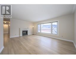 51 - 50 FIDDLERS GREEN ROAD - 7