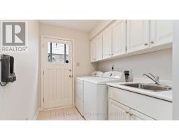 808 FARNHAM ROAD - 17