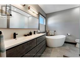 5 FALKLAND ROAD - 28