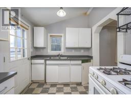 124 EDWARD STREET - 11