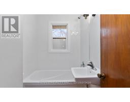 1838 ROYAL CRESCENT - 14