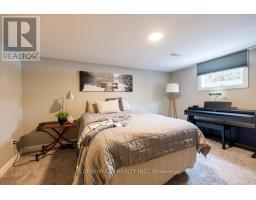 42 GARLAND CRESCENT - 15