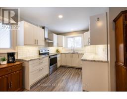 42 GARLAND CRESCENT - 6